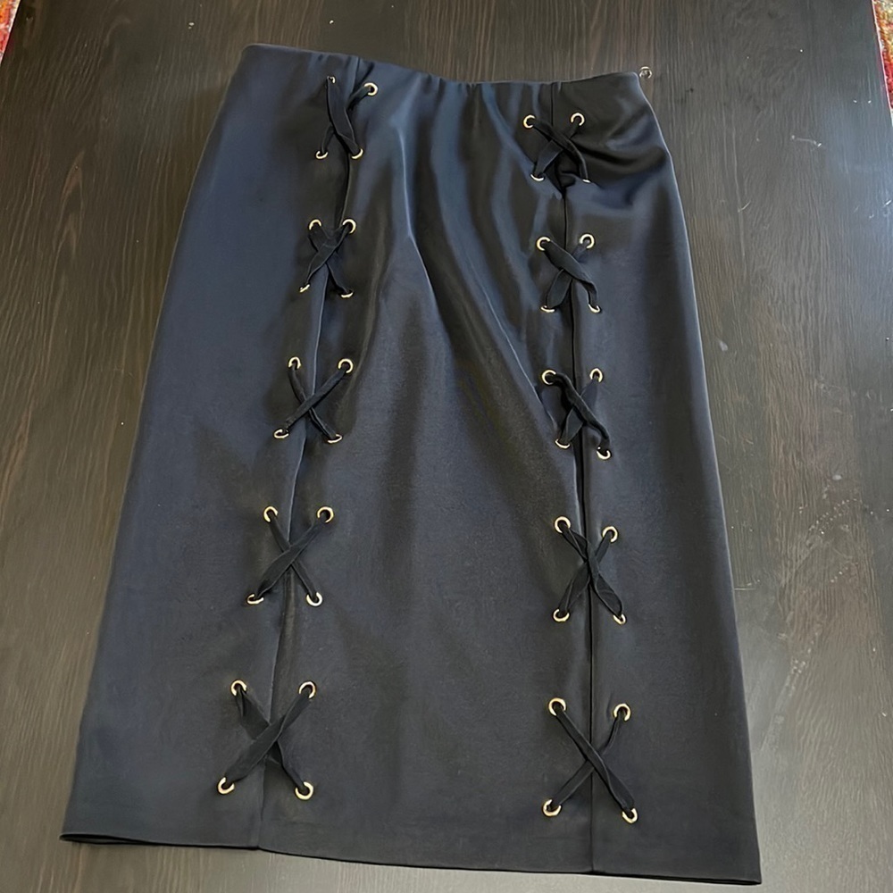 Bold elements pencil skirt